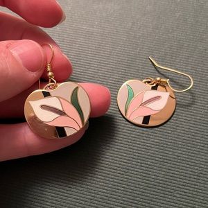 Meow Vintage Floral Gold Tone Earrings